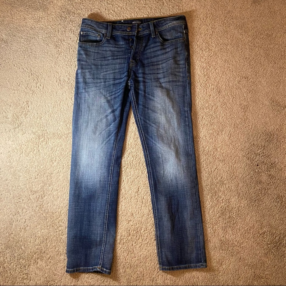 Men’s Jack and Jones straight jeans 31 x 32